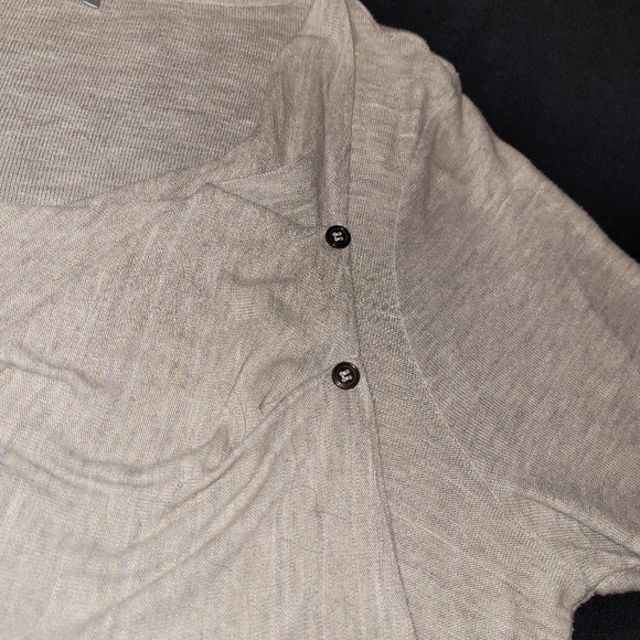 Plus Size grey cowl neck shirt size 20 - Picture 4 of 6